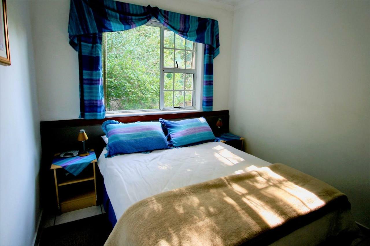 Clouds Guest House Durbanville Esterno foto