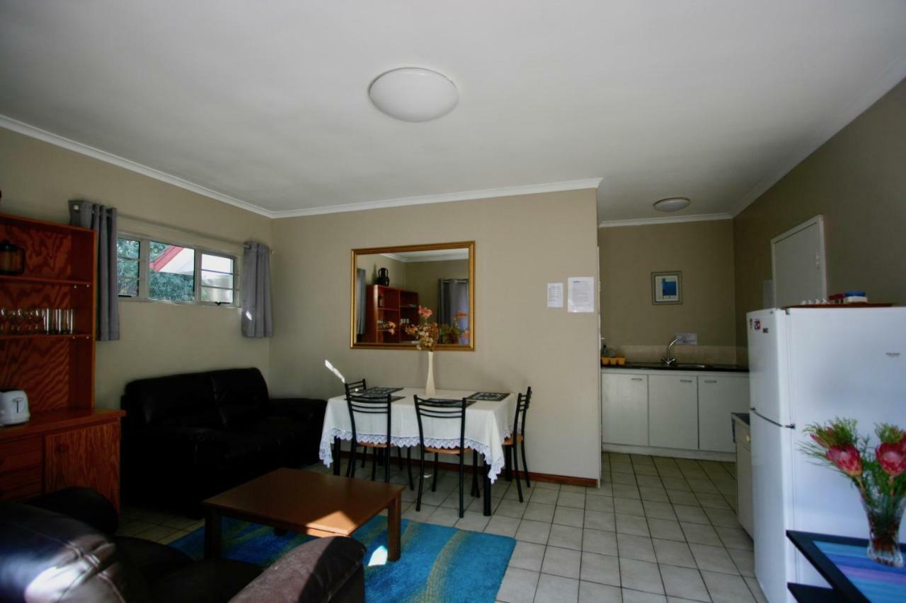 Clouds Guest House Durbanville Esterno foto