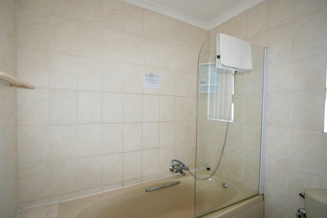 Clouds Guest House Durbanville Esterno foto
