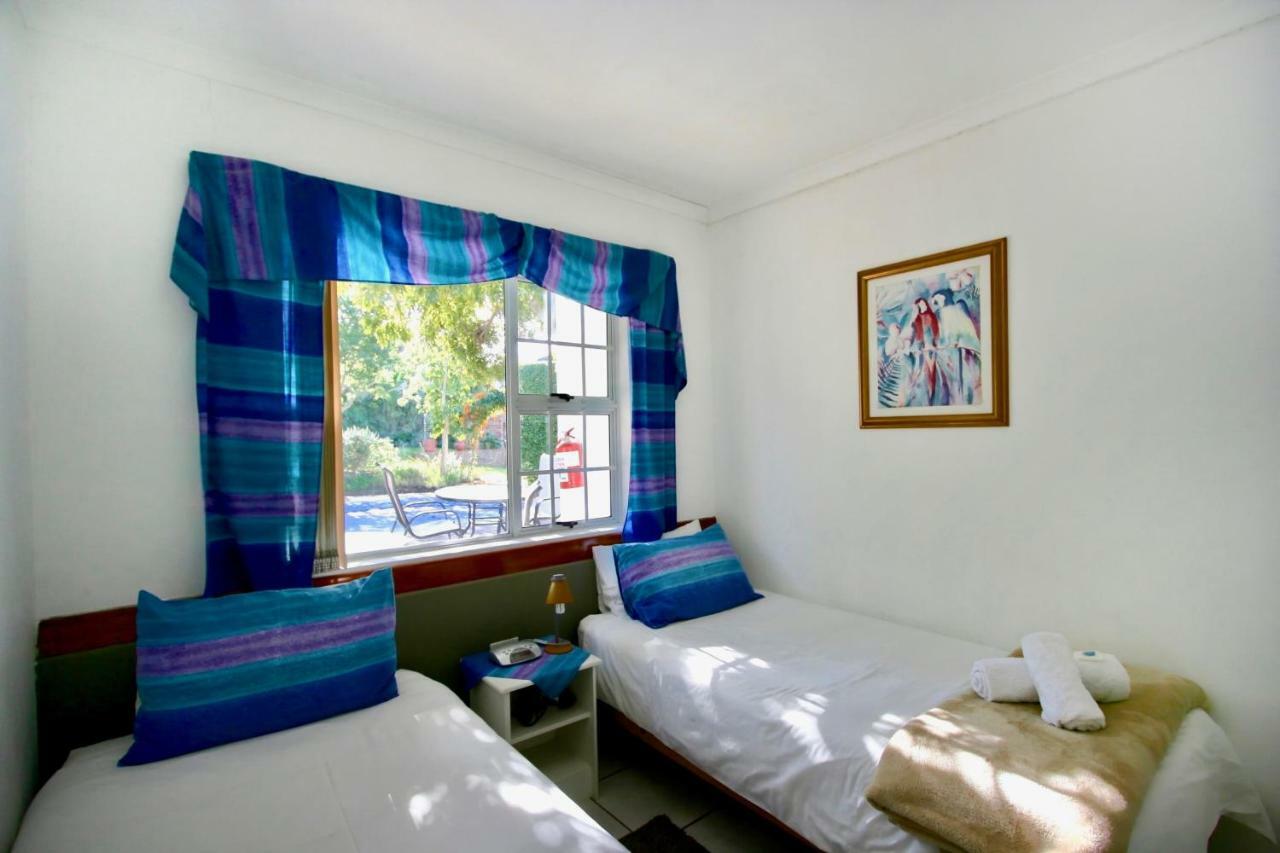 Clouds Guest House Durbanville Esterno foto
