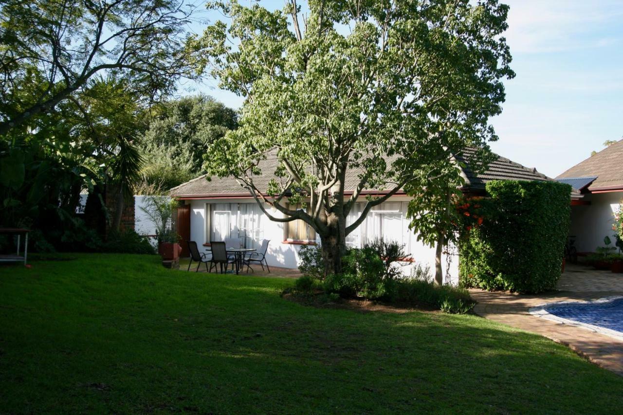 Clouds Guest House Durbanville Esterno foto